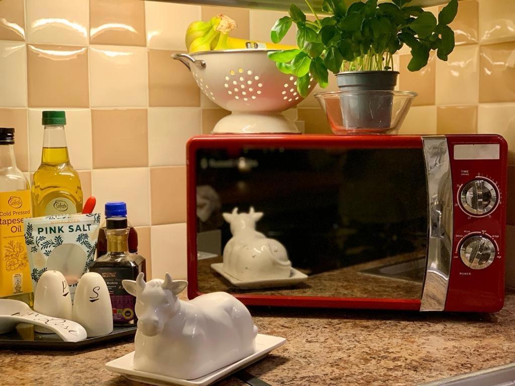 Charming, Modern Masonette In Heart Of Fermoy River Town エクステリア 写真