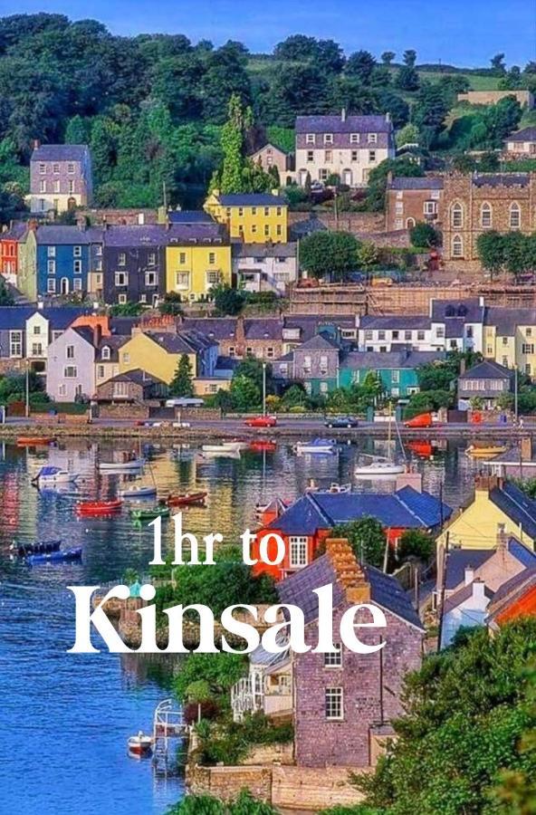Charming, Modern Masonette In Heart Of Fermoy River Town エクステリア 写真