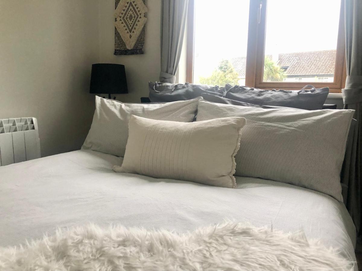 Charming, Modern Masonette In Heart Of Fermoy River Town エクステリア 写真
