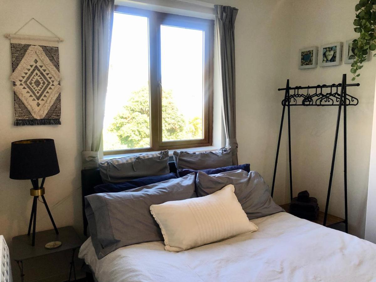 Charming, Modern Masonette In Heart Of Fermoy River Town エクステリア 写真