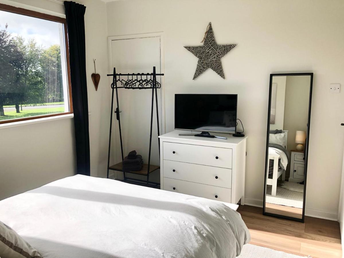 Charming, Modern Masonette In Heart Of Fermoy River Town エクステリア 写真