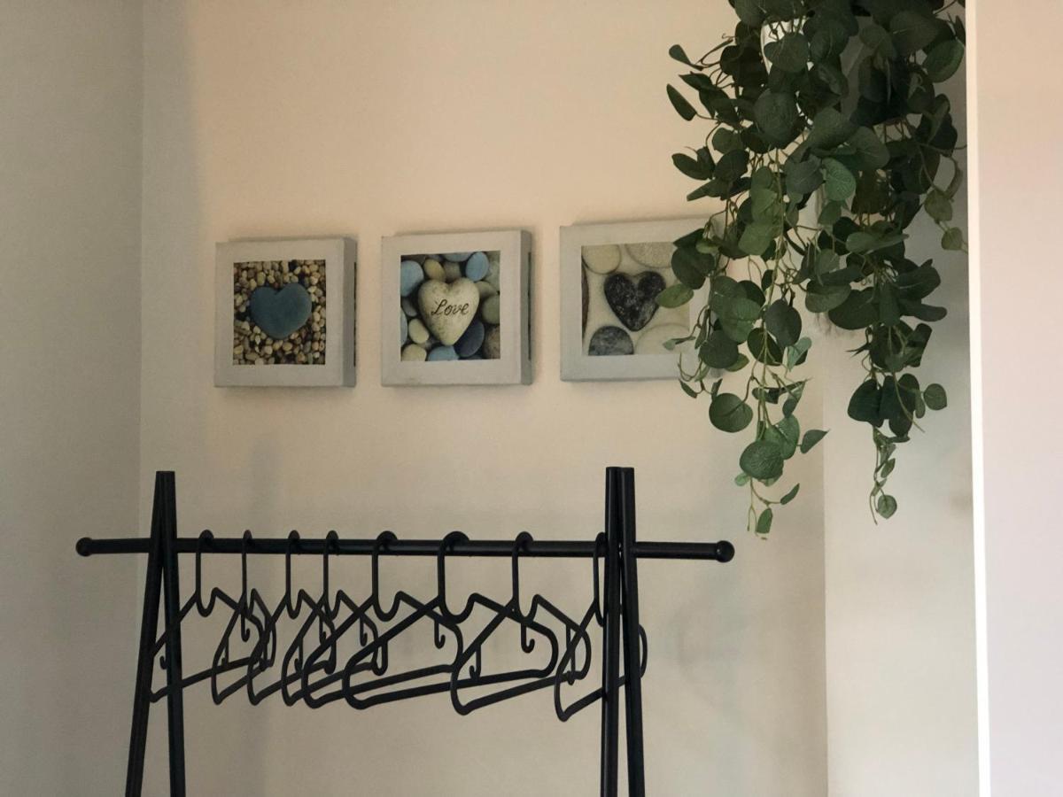 Charming, Modern Masonette In Heart Of Fermoy River Town エクステリア 写真