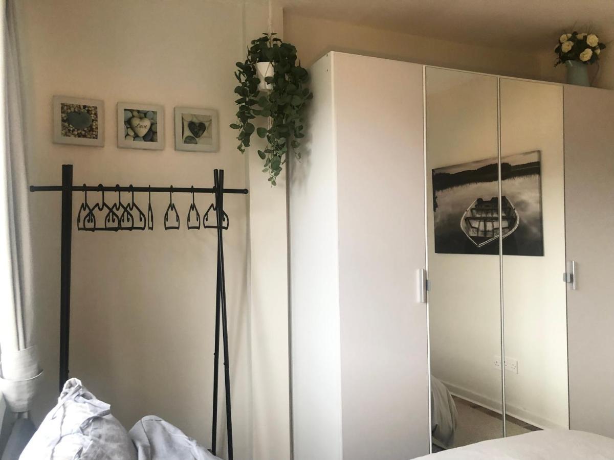 Charming, Modern Masonette In Heart Of Fermoy River Town エクステリア 写真