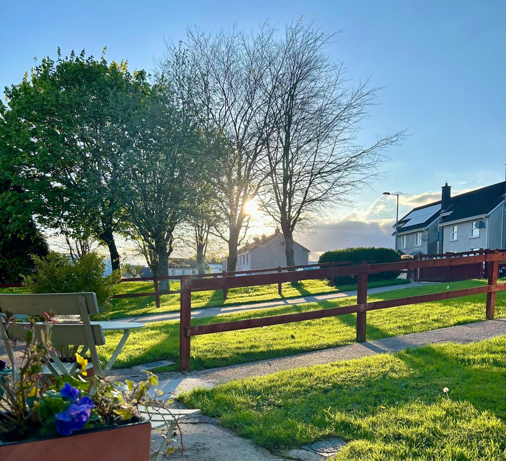 Charming, Modern Masonette In Heart Of Fermoy River Town エクステリア 写真